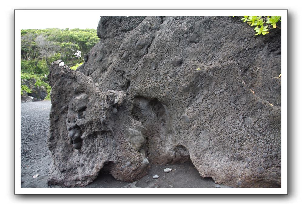 Hana-Highway-Waianapanapa-State-Park-241