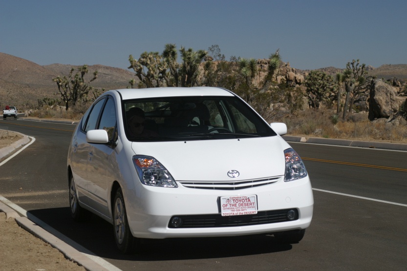 Prius-Joshua-Tree-0401.JPG