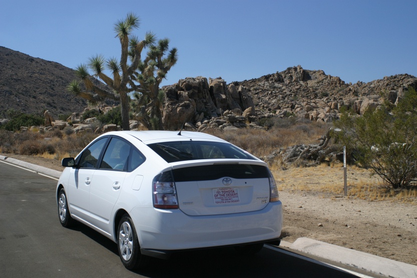 Prius-Joshua-Tree-0403.JPG