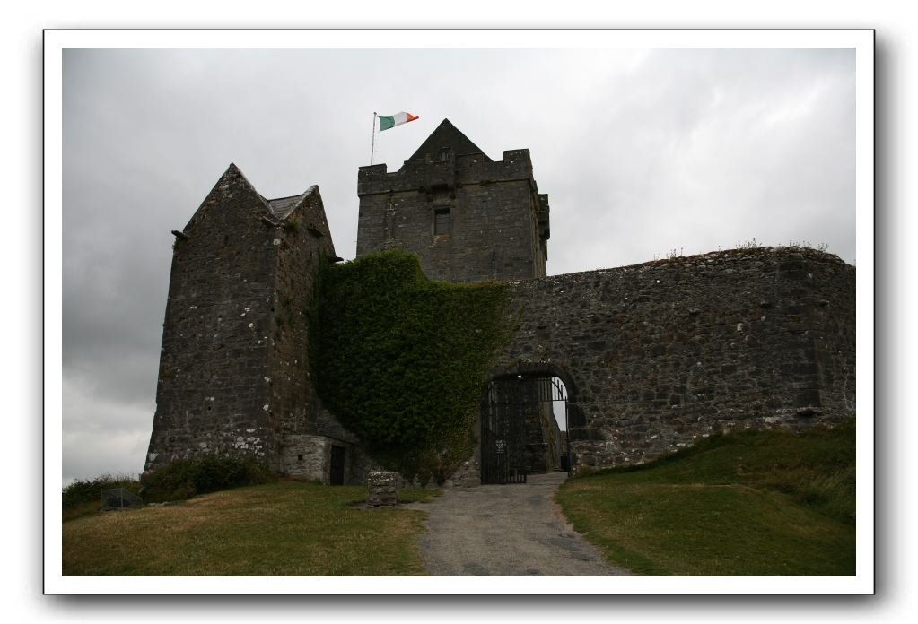 Castle-Dunguaire-Ballyvaughan-Cliffs-of-Moher-3000