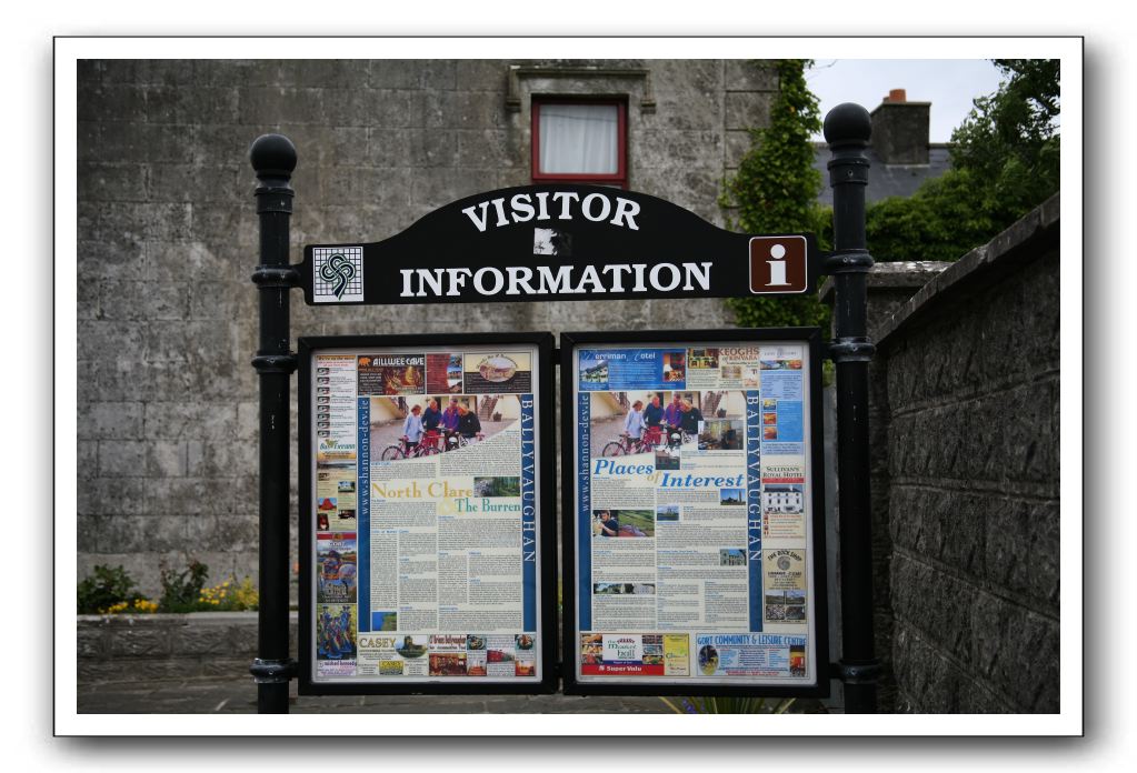 Castle-Dunguaire-Ballyvaughan-Cliffs-of-Moher-3160