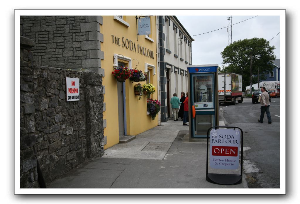 Castle-Dunguaire-Ballyvaughan-Cliffs-of-Moher-3170