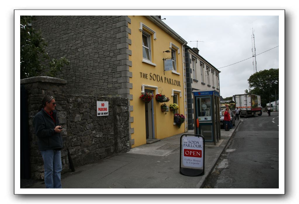 Castle-Dunguaire-Ballyvaughan-Cliffs-of-Moher-3172