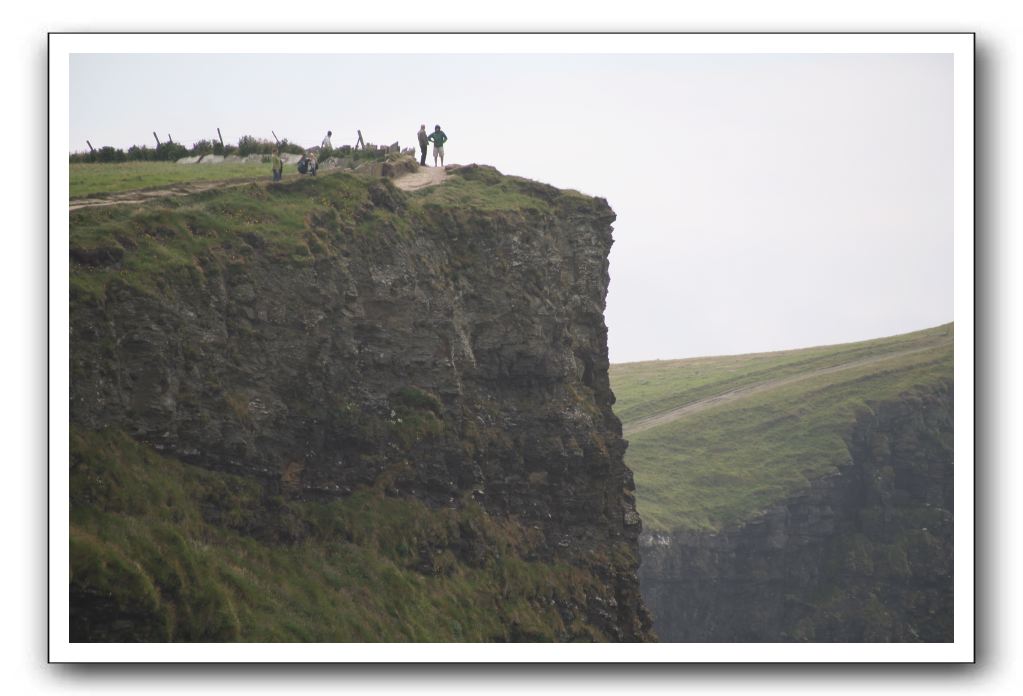 Castle-Dunguaire-Ballyvaughan-Cliffs-of-Moher-3250