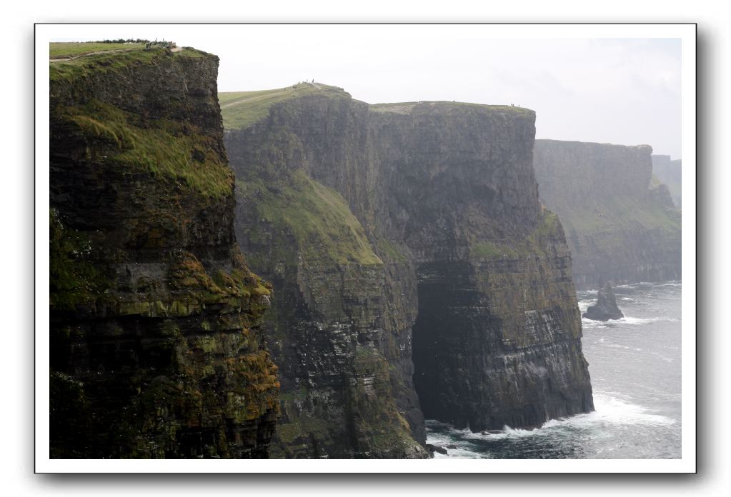 Castle-Dunguaire-Ballyvaughan-Cliffs-of-Moher-3255