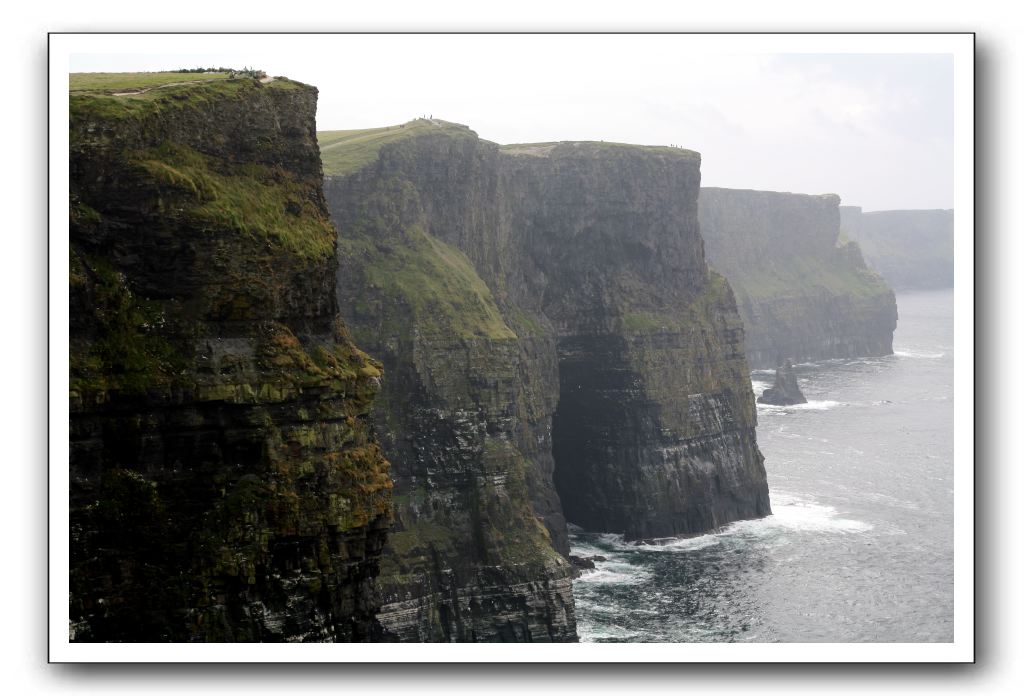 Castle-Dunguaire-Ballyvaughan-Cliffs-of-Moher-3259