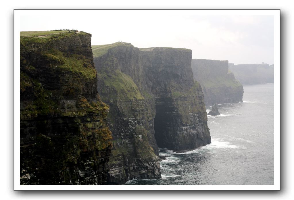 Castle-Dunguaire-Ballyvaughan-Cliffs-of-Moher-3260