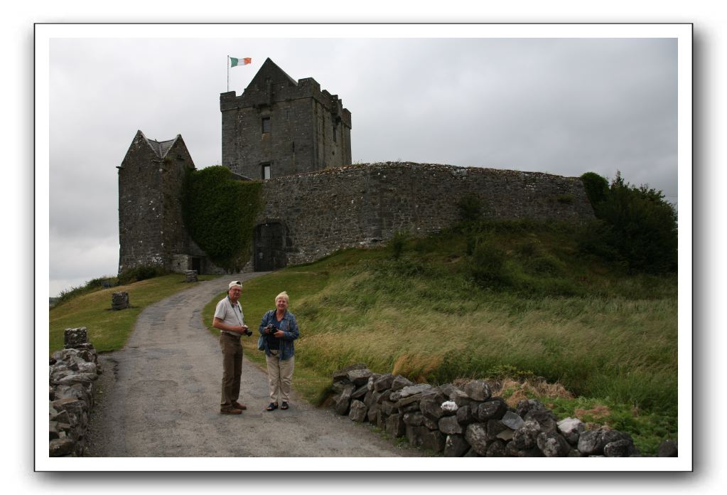 Castle-Dunguaire-Ballyvaughan-Cliffs-of-Moher-2994