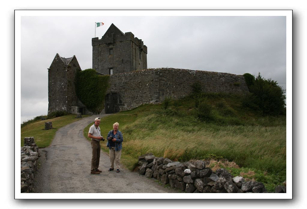 Castle-Dunguaire-Ballyvaughan-Cliffs-of-Moher-2995