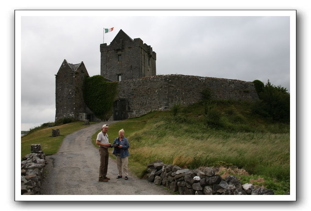 Castle-Dunguaire-Ballyvaughan-Cliffs-of-Moher-2996