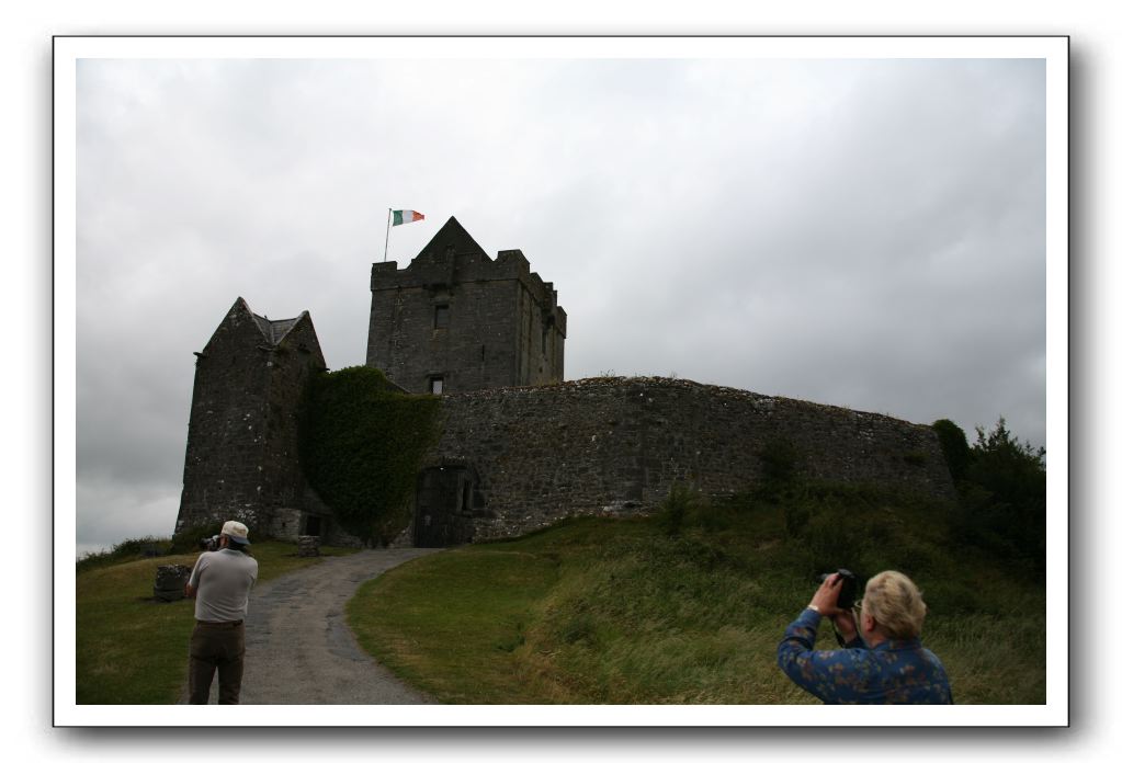 Castle-Dunguaire-Ballyvaughan-Cliffs-of-Moher-2997